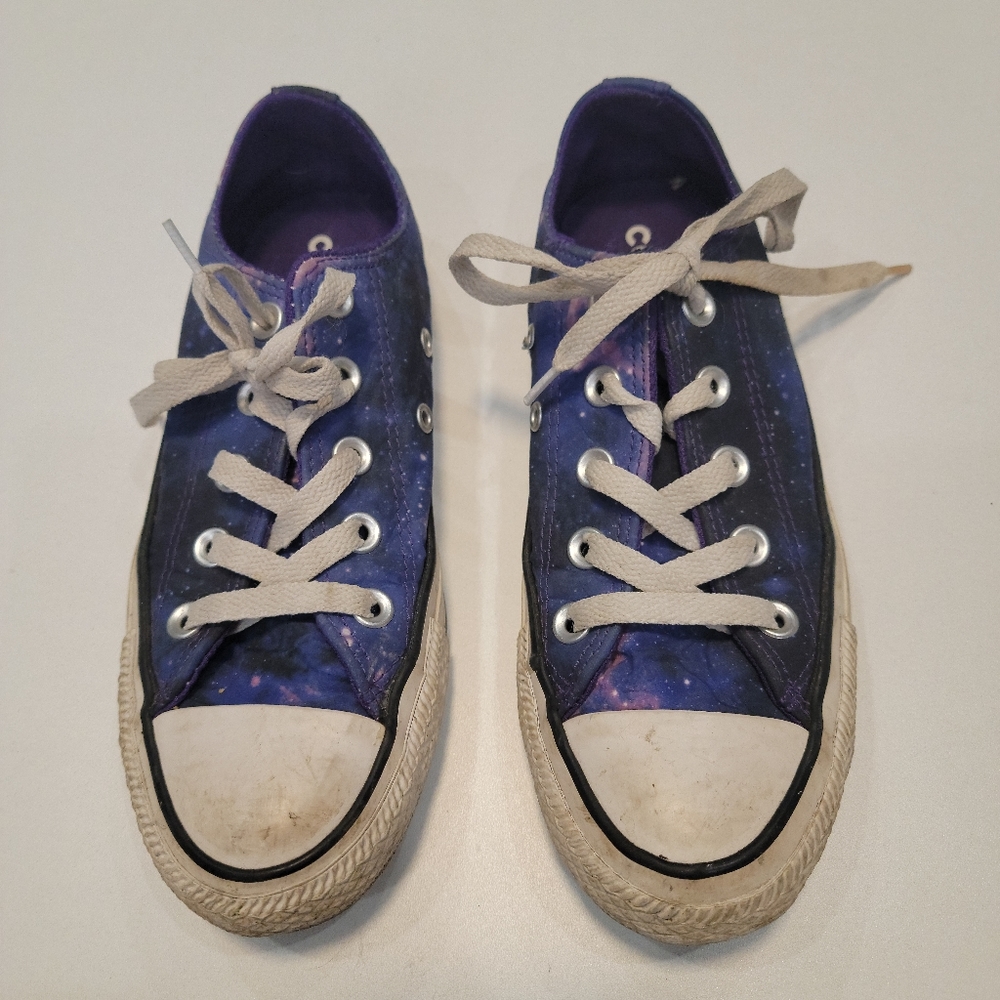 Size 5 - Converse Shoes